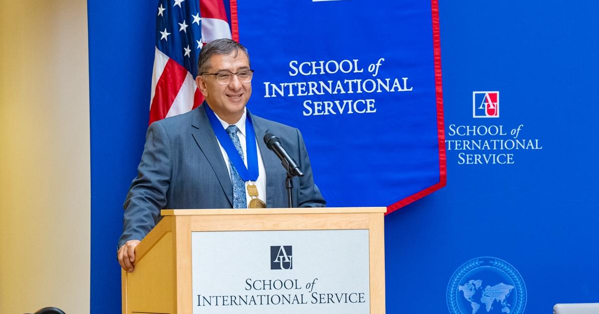 Professor Abu-Nimer delivering his lecture in the SIS atrium.