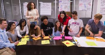 AU students work on a group project.