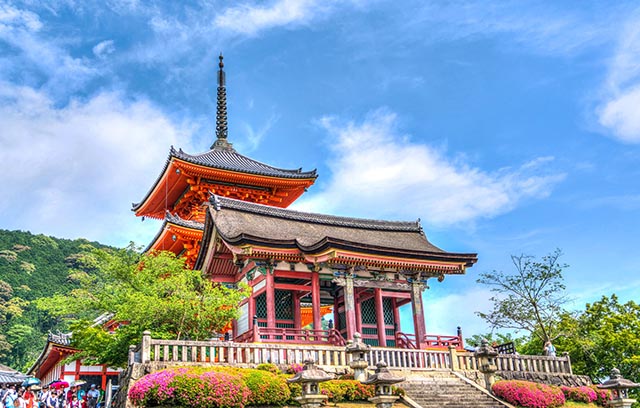 exterior of the ornate and brightly colored Buddhist temple in Kyoto, Kapan