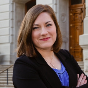 headshot of welead speaker ashley eason