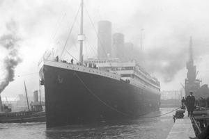 The Titanic docked at port in 1912.